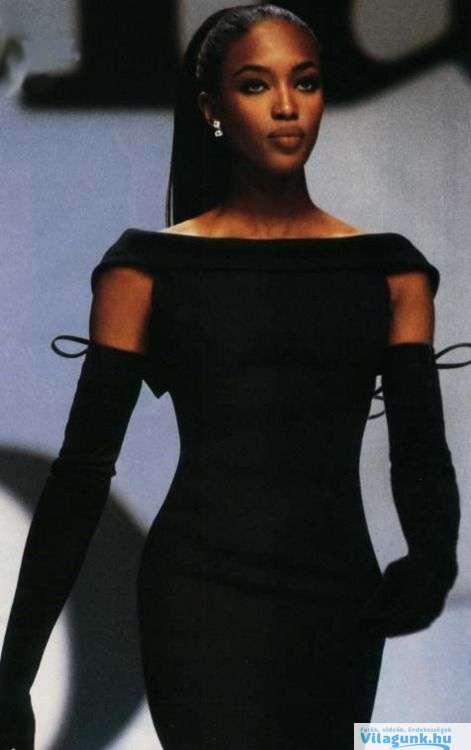 8 56 1 A mindenki által ismert fekete párduc, az egész világot lesokkolta külsejével! Így néz ki napjainkban Naomi Campbell!