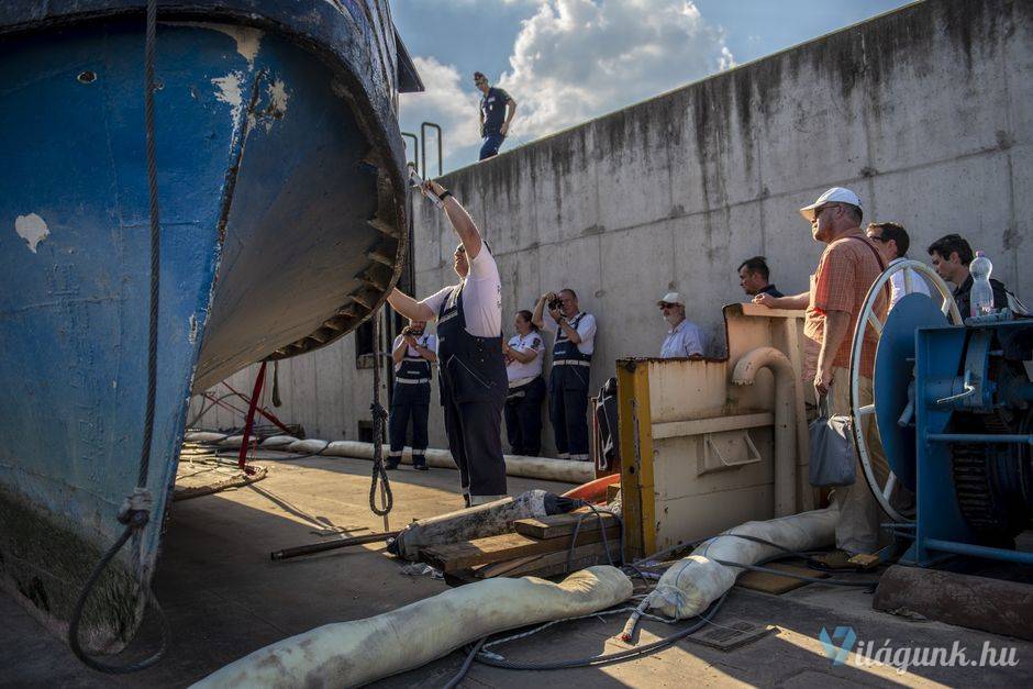 06 6 Újabb megrázó videót és képeket tett közzé a rendőrség a Hableányról - 26 órán át vizsgálták