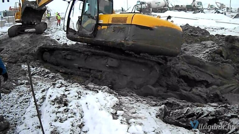 A munkagépek irányítása sem egyszerű feladat, főleg ha elsüllyednek vele