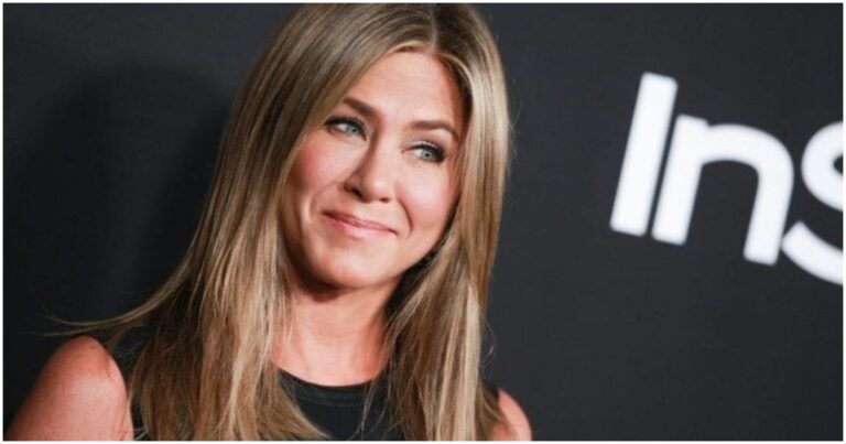 Jennifer Aniston újra felrobbantotta az Instagramot – Ellenállhatatlanul szexi ruhában mutatta meg magát rajongóinak