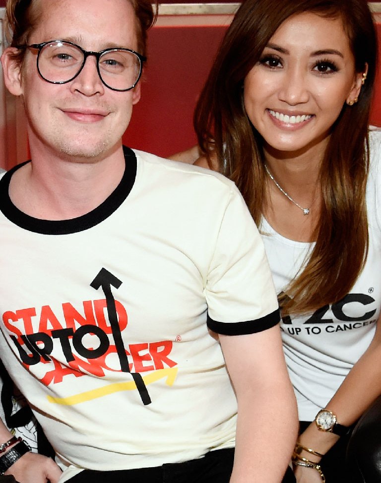 macaulay culkin and galpal brenda song hunt for house Macaulay Culkin: "A drogoknál sokkal keményebb dolgok is voltak az életemben"