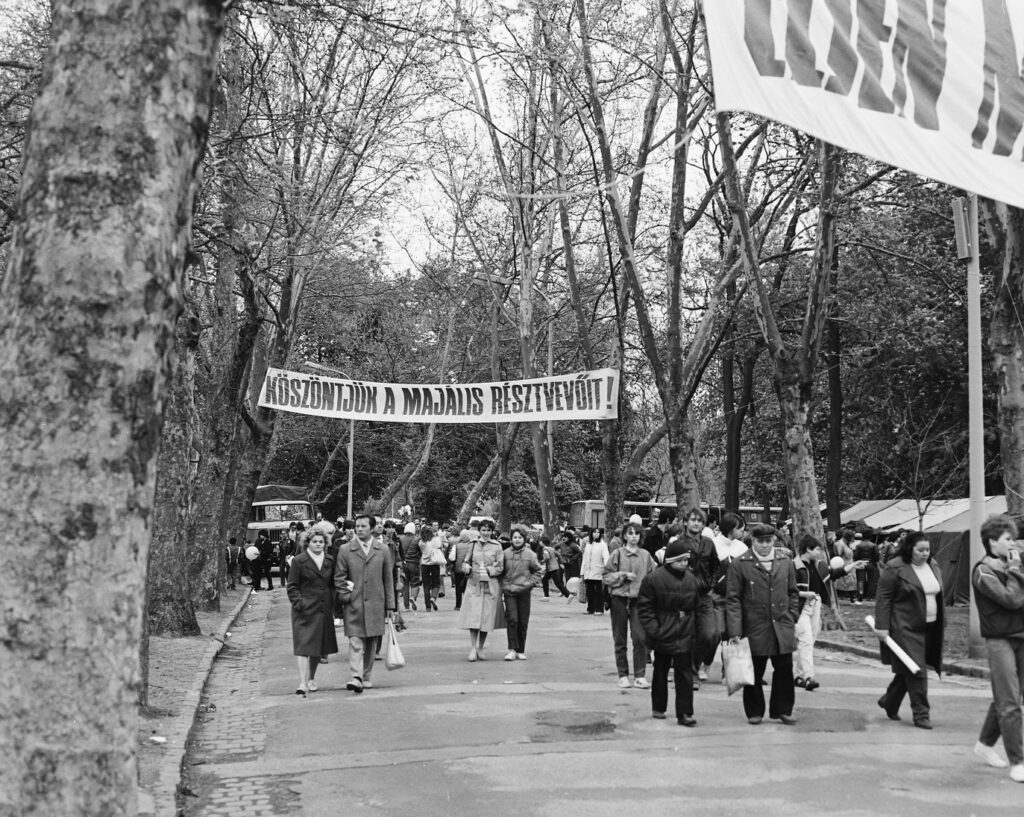 7 Így néztek ki évtizedekkel ezelőtt a május elsejék. - Íme néhány nosztalgikus kép