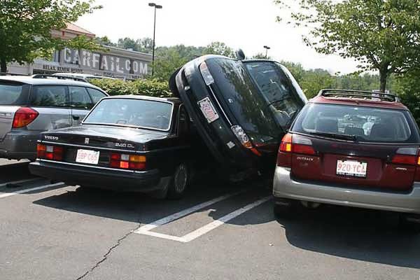 woman parking car funny photo 16 18 autótulajdonos, aki azt hiszi, csak az övé a parkoló