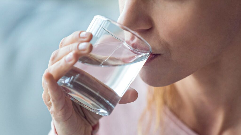 drinking water blog02 9 egyszerű módszer, amivel megszabadulhatsz az emésztőrendszeri panaszoktól