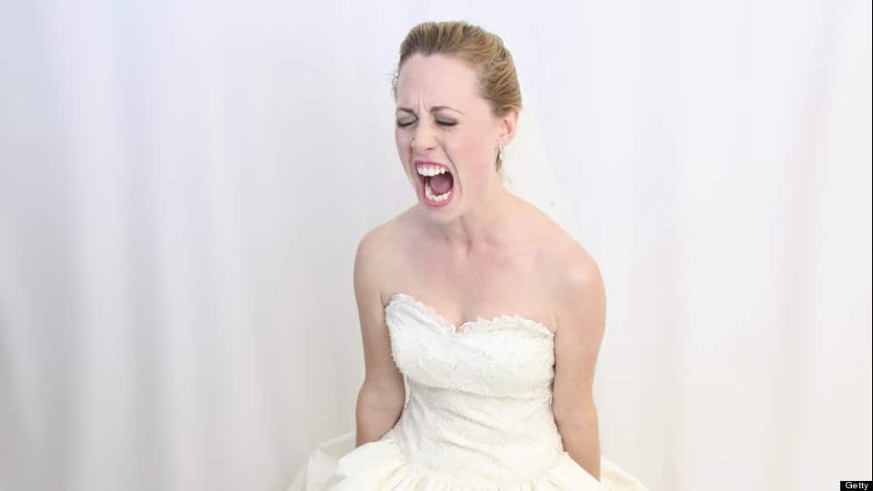 angry bride A menyasszony olyan dolgokat kért a koszorúslányoktól, hogy a fele azonnal otthagyta