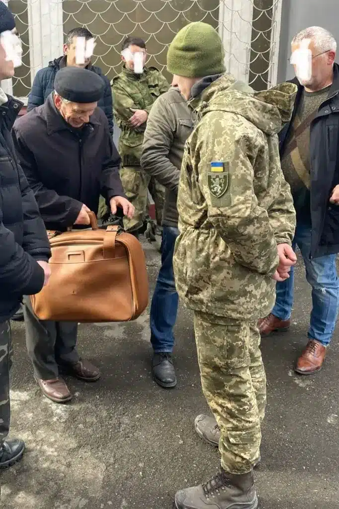 ukrainian grandfather soldier 10