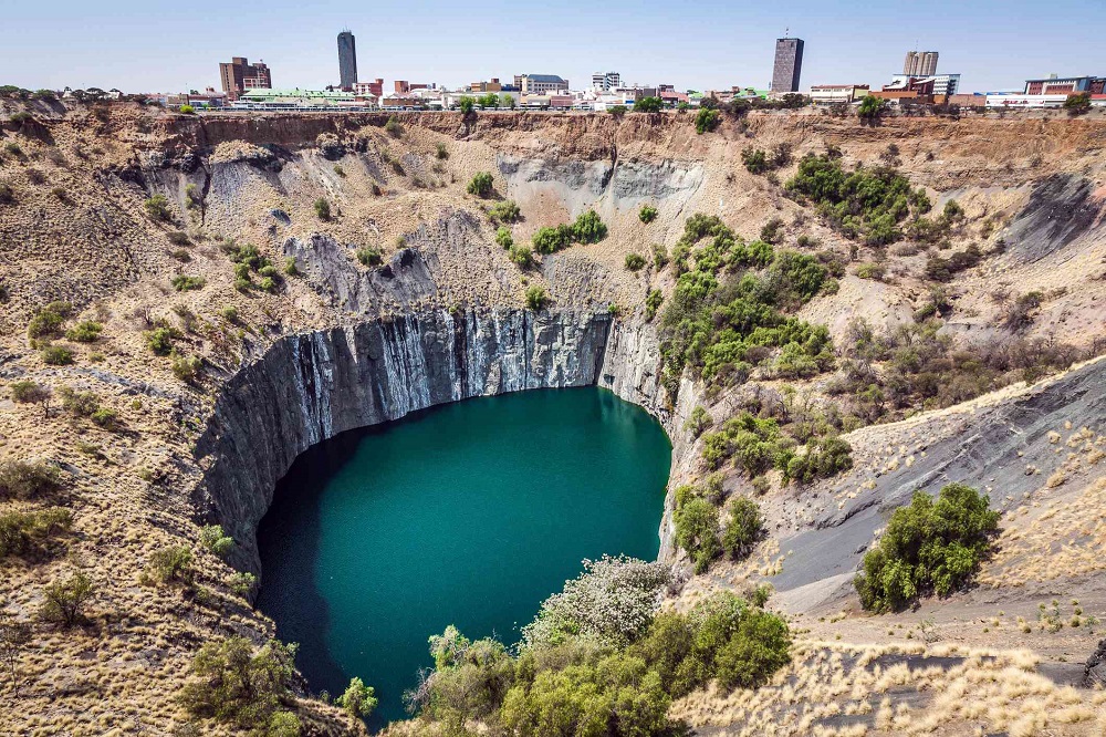 kimberley the big hole mine Miért nem önti el a víz a Diavik gyémántbányát? Íme a 6 legkülönlegesebb bánya a bolygónkon...