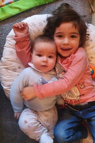kep 2023 01 21 162841869 A 3 éves magyar leukémiás kislányt TÍZSZER utasították el az orvosok. Az anyja már segítségért könyörgött