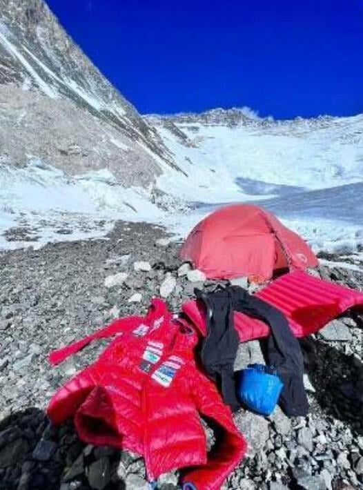 kep 2023 06 06 134757497 Egy serpa megtalálta Suhajda Szilárd holmijait az Everesten! Fotók!