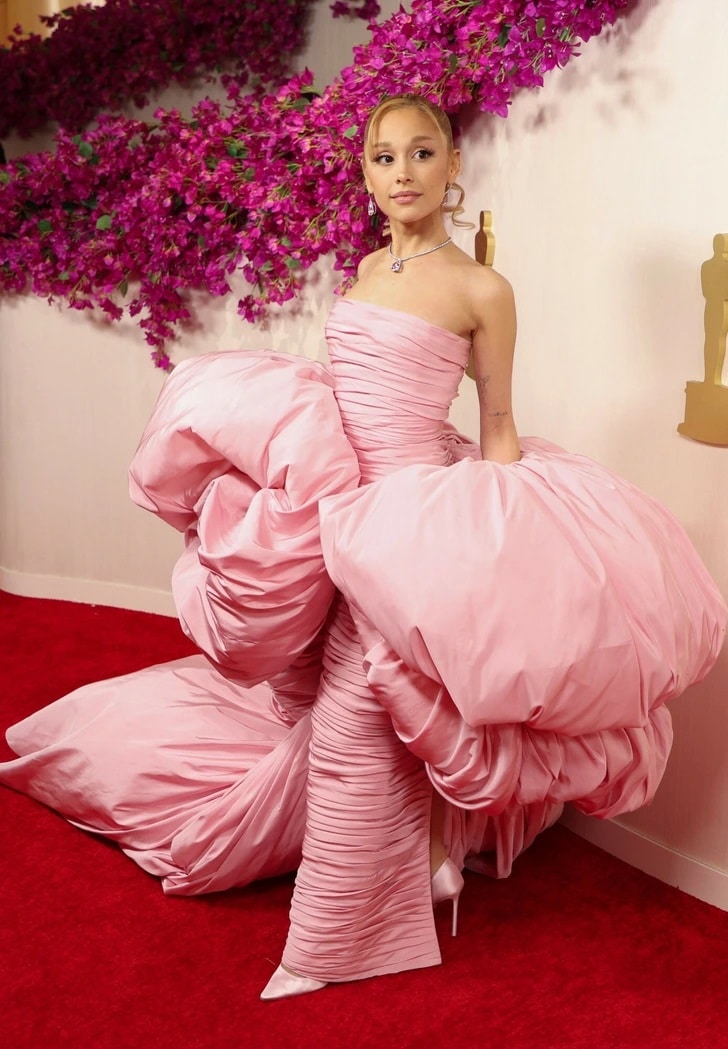 Ariana Grande Íme az Oscar-gála legjobban öltözött sztárjai. Az elegánstól a vadítóig!