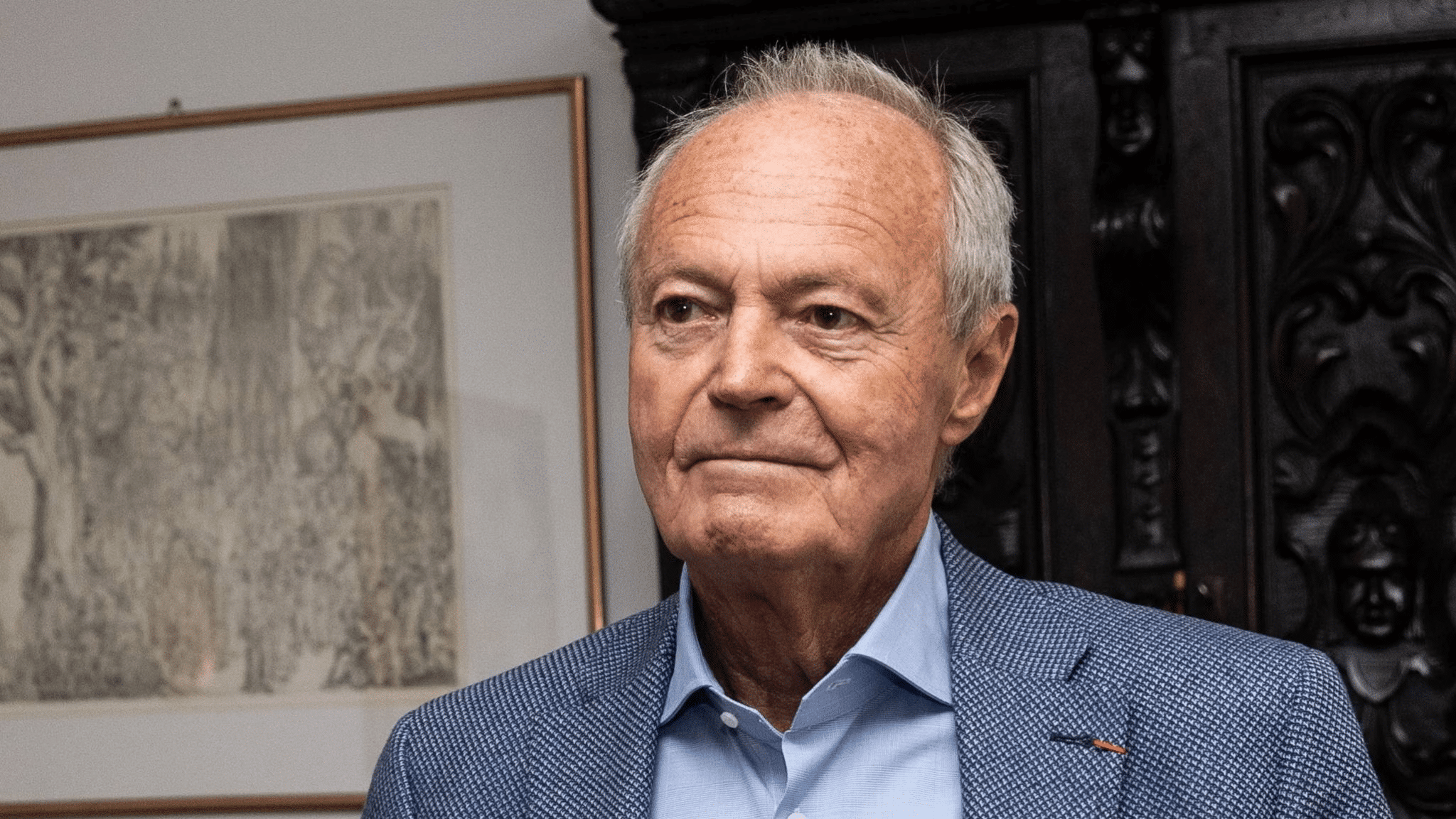 Súlyos baleset érte a volt kormányfőt! Azonnal műteni kellett