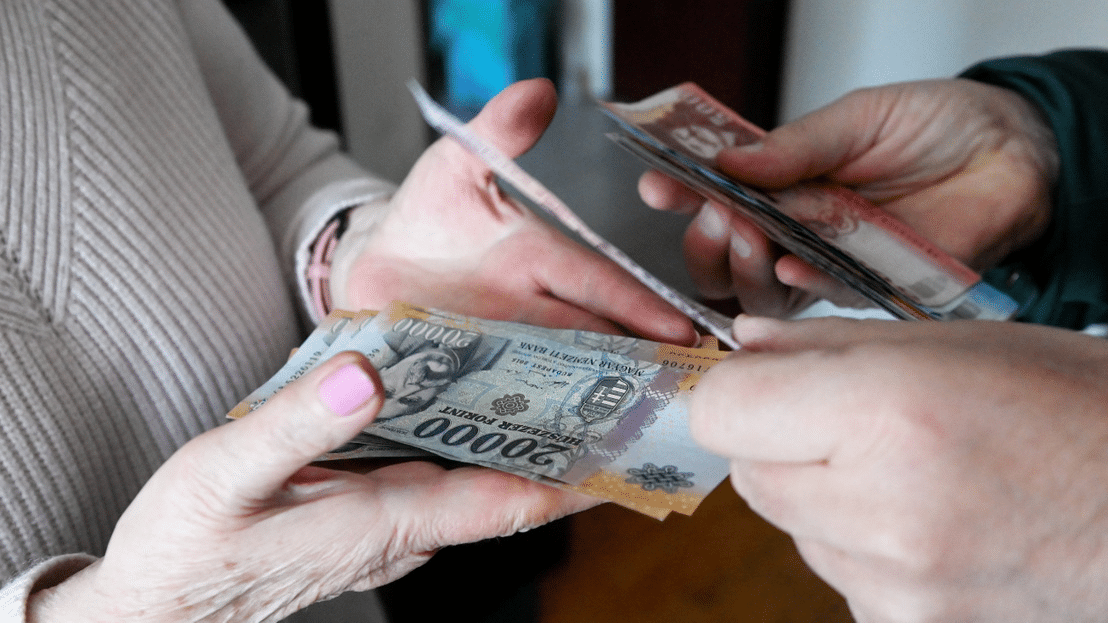 Pénzeső jön a nyugdíjasoknak! – Íme a dátum, mikor csurran-cseppen a nyugdíj + extra juttatás!